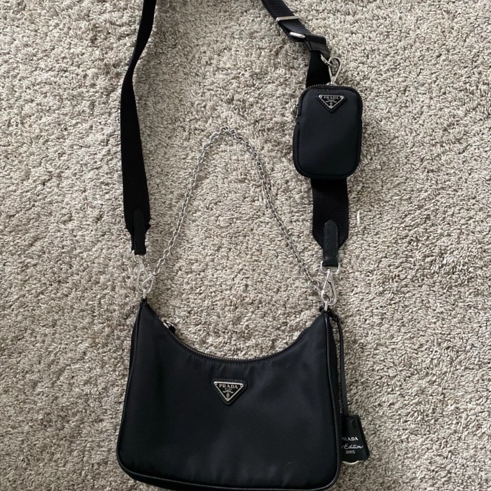 Prada Re-Edition 2005 Nylon bag